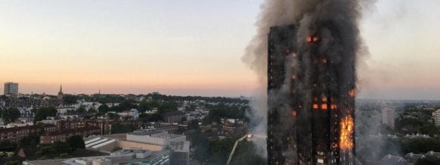 Une nuit de cauchemar dan la tour Grenfell à Londre