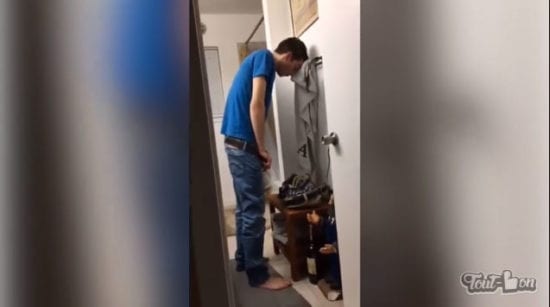 Cet homme a passé une soirée beaucoup trop arrosé !