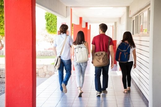 Cinq conseils pour aider vos enfants à gérer leur argent à l’école