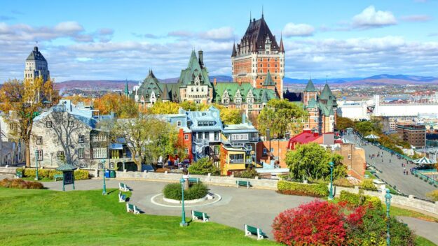Découvrez les joyaux touristiques du Québec : Les destinations incontournables pour votre prochain voyage
