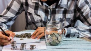 Gestion budgétaire : Découvrez comment améliorer votre gestion budgétaire grâce à des stratégies simples pour réduire vos dépenses