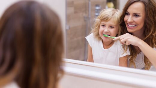 Comment encourager les enfants à se brosser les dents en ce mois de la santé buccodentaire